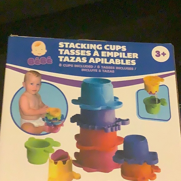 Baby stacking cups 3T - Picture 2 of 2